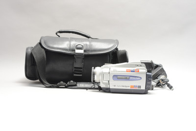 Pre-Owned - Sony Handycam DCR-TRV27