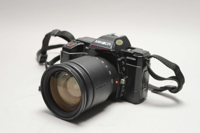 Pre-Owned - Minolta Maxxum 7xi with 28-200mm AF at Ace Photo