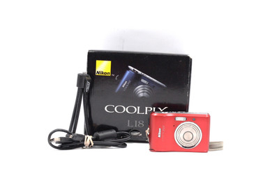 Pre-Owned - Nikon COOLPIX L18 8.0MP Digital Camera