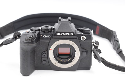 Pre-Owned - Olympus OM-D E-M1 Classic (Body Only) (BLACK)