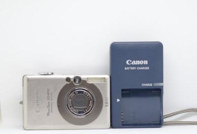 Pre-Owned Canon Powershot SD400