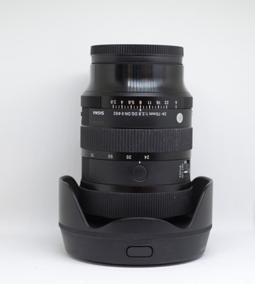 Pre-Owned - Sigma 24-70mm f/2.8 DG DN II Art Lens (Leica L)