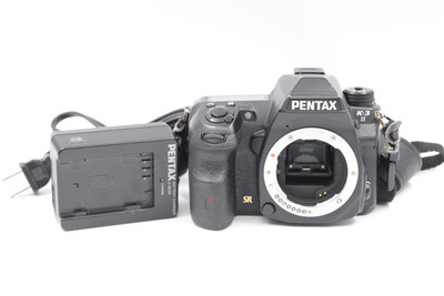 *AS-IS* - Pentax K-3 Mark II (Broken Battery Door)