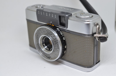 Pre-Owned - Olympus PEN-EE 1/2 Frame Film Camera 100-DAY WARRANTY