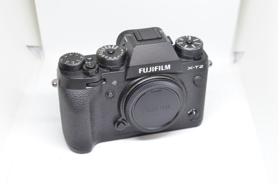 Pre-Owned - Fujifilm X-T2 (BLACK) Mirrorless Digital Camera (Body Only)