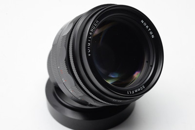 Pre-Owned - Voigtlander Nokton 50mm f/1.1 for Leica M-mount Lens (Black)