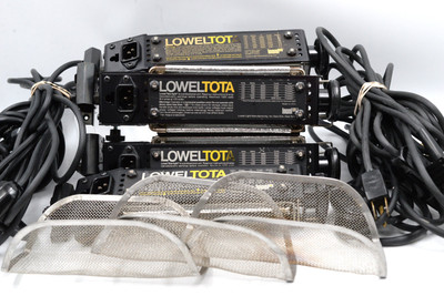 Pre-Owned - (4) Lowel Tota Lights, (3) screens & (4) Powercords