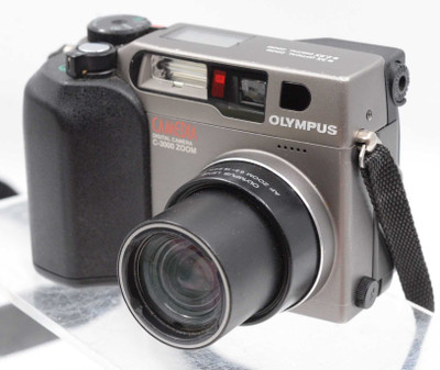 Pre-Owned - Olympus CAMEDIA C-3000 Zoom 3.3MP Digital Camera