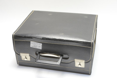 Pre-Owned - Kodak 750h Slide Projector. 100-DAY WARRANTY