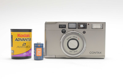 Pre-Owned - Contax T IX APS w/ Zeiss Sonnar 28mm F/2.8 T* (1 film roll included)