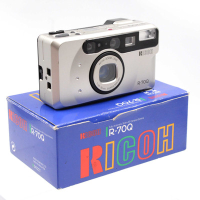 Pre-Owned - Ricoh R-70Q 35mm Film Point & Shoot w/ 35-70mm (Like New!)