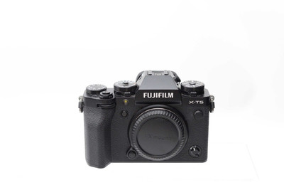 Pre-Owned - Fujifilm X-T5 Mirrorless Digital Camera (Body Only,Black