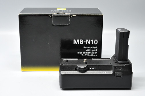 Pre-Owned - Nikon Z - MB-N10 Multi-Battery Power Pack