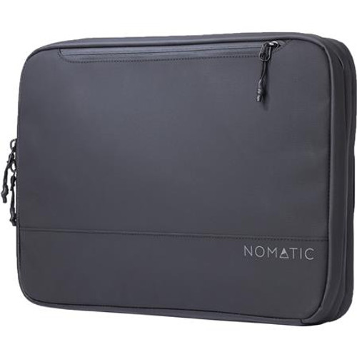 Nomatic Tech Case view from front.