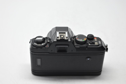 Pre-Owned Nikon N2000 with 50mm 1.8