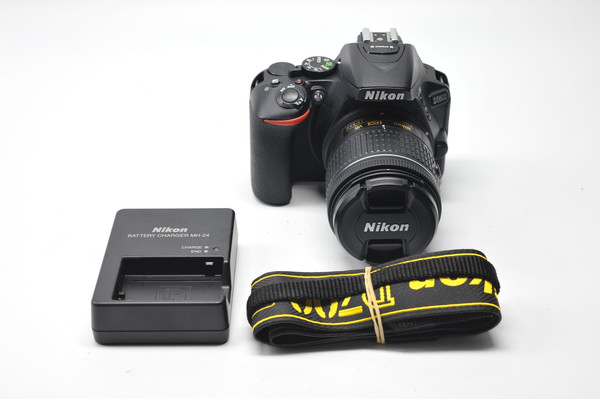 Pre-Owned - Nikon D5600 DSLR Camera with 18-55mm Lens
