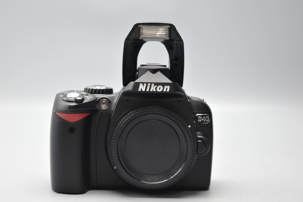 Pre-Owned - Nikon D40 Body