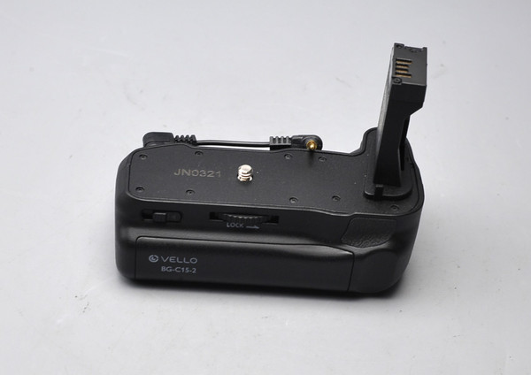 Pre-Owned - Vello BG-C15-2 Battery Grip for CanonT7I & 77D