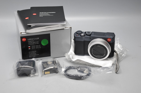 Leica - Code-U - Leica C-Lux Digital Camera (Midnight Blue)