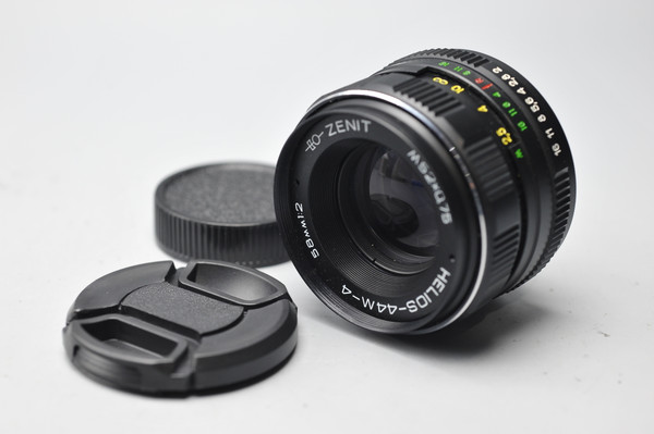 Pre-Owned - Zenit MC Helios-44K-4 58mm f/2 m42 screw mount, (PLANT"JUPITER" VALDAI)