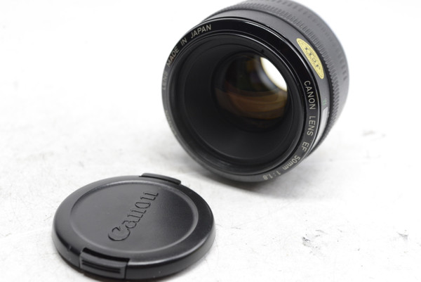 Pre-Owned - Canon EF 50mm F/1.8 (First Version) Arc form drive motor (Made in Japan)