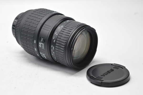 Pre-Owned - Sigma AF 70-300mm f/4-5.6 DL Macro Super for Pentax