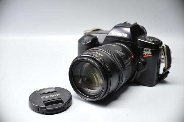 Pre-Owned - Canon EOS Rebel 35mm FIlm Camera w/Canon EF 35-105mm F/3.5-43.5