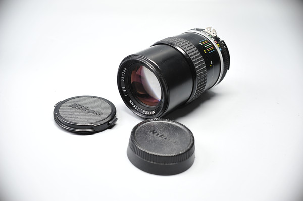 Pre-Owned - Nikon Nikkor 135mm F/3.5 AI
