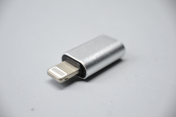 Lightning to USB-C FEMAILE Adapter