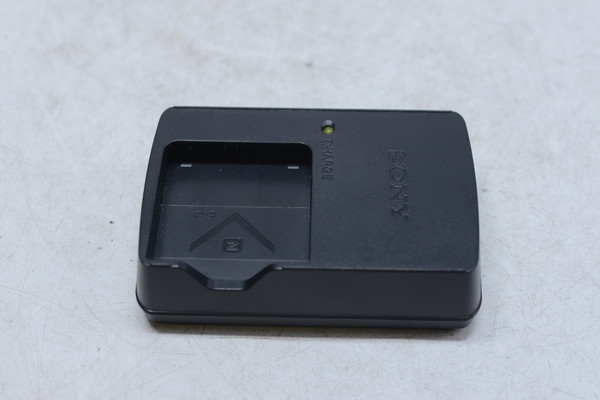 Pre-Owned - Sony BC-CSNB Charger for Sony NP-BN1