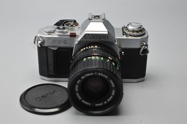 Pre-Owned - Canon AV-1 Chrome W/ 35-70mm f3.5-4.5 FD Lens