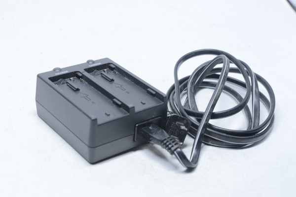 Pre-Owned - Canon CA-600A Compact Power Adapter Dual Charger Mounts