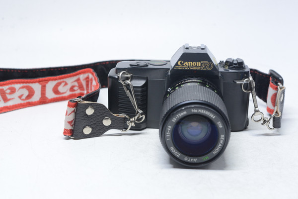Pre-Owned - Canon T50 film camera w/35-70mm f3.5-4 8 FD LENS Seikanon
