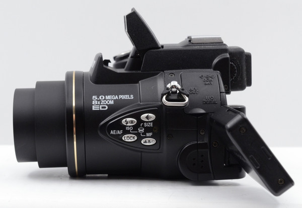 Pre-Owned - Nikon Coolpix 5700 Digital Camera
