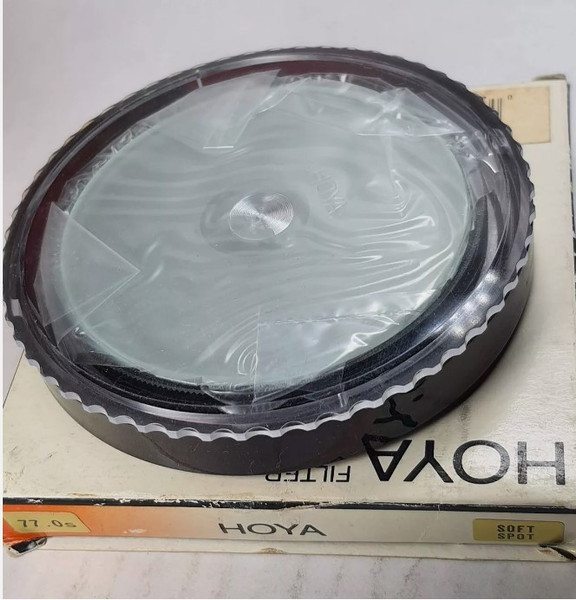 Hoya 72mm Soft Spot Glass Filter