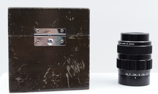 Nikon Ultra-Micro-NIKKOR 28mm f/1.8 M=1/10 M39 Rare with original wooden box