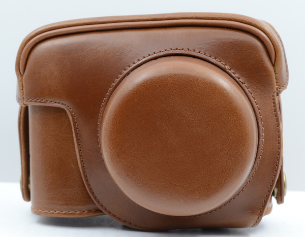 Mega Gear Leather Case for Canon G1X - Light Brown color