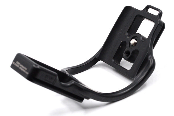 Pre-Owned - Kirk Compact L-Bracket for Nikon D300 or D700 with MB-D10