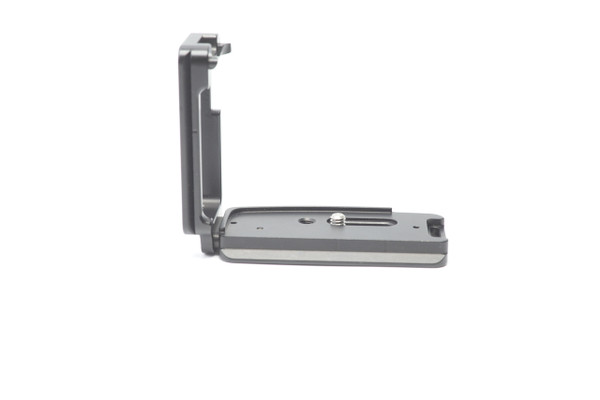 Pre-Owned - Kirk BL-R L-Bracket for Canon EOS R