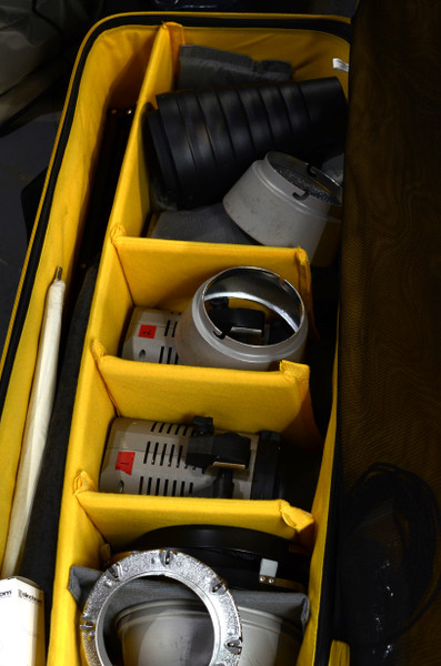 Pre-Owned - Three 400BX and One 250RI Light