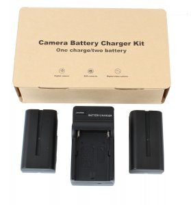 ZUMA Battery and Charger Kit for Sony (Two F550 batteries and Charger)