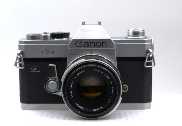 Pre-Owned - Canon TL QT w/ 50mm f/1.8 FD lens