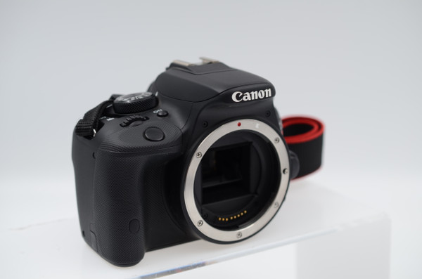 Pre-Owned - EOS Rebel SL1 Body only