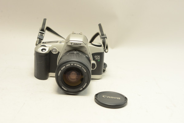 Pre-Owned - EOS 500 N Film Camera