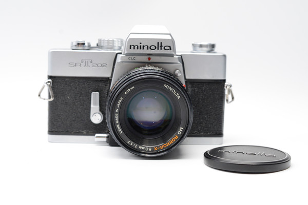 Pre-Owned - Minolta SRT- 202 w/ 50MM f/1.7 physical physical physical