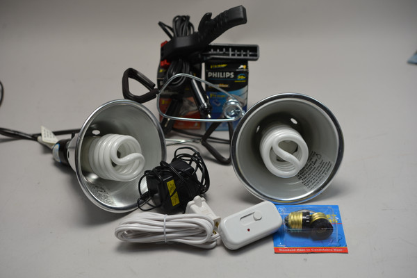 Pre-Owned 2 Piece Clamp Light Kit physical physical physical