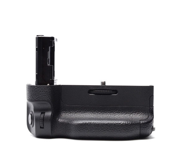 Pre-Owned - Sony VG-C2EM Digital Camera Battery Grip (for A7II & A7RII) physical physical physical