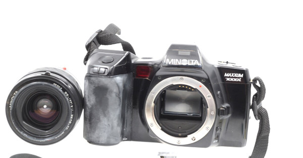 Pre-Owned - Minolta Maxxum 7000i W/35-80mm physical physical physical