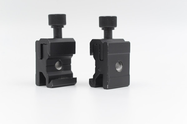 Pre-Owned LimoStudio Hot Shoe Flash to Bracket/ Stand Mount Adaper Trigger