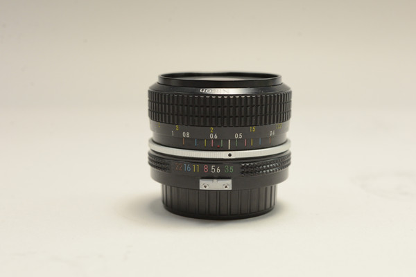 Pre-Owned - Nikon Nikkor 28Mm F/3.5 NON-AI physical physical physical
